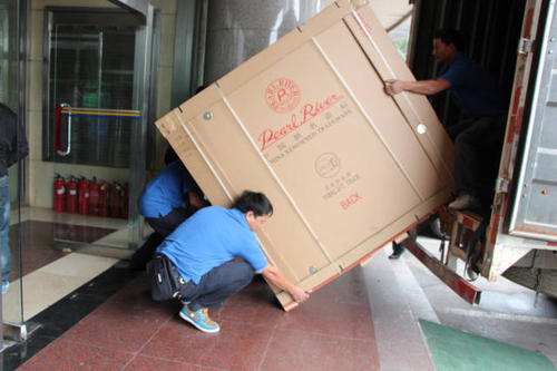 和布克赛尔钢琴贵重工艺品无忧运