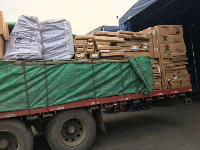 和布克赛尔家具托运